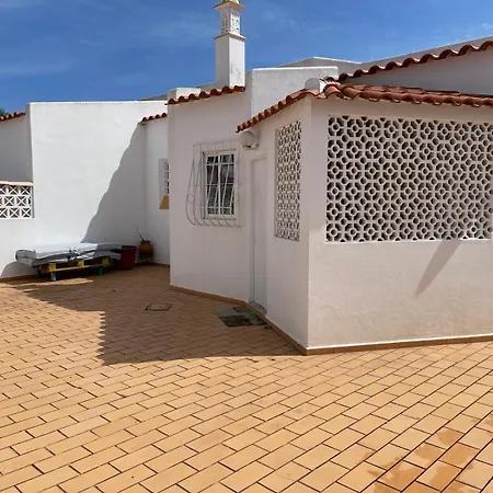 Snoppy Semesterbostad *